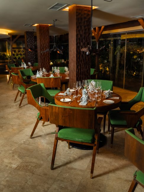 Mozaic Restaurant – Fine Dining Institution